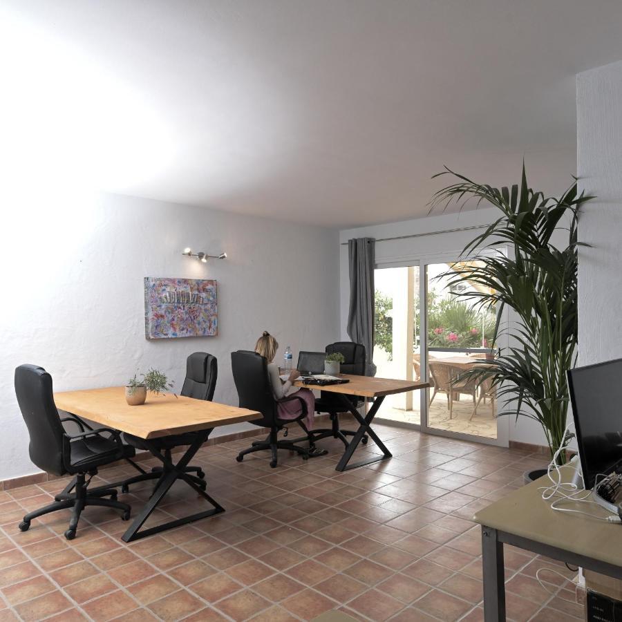 Hostel Los Amigos Yoga & Wellness La Mareta Exteriör bild